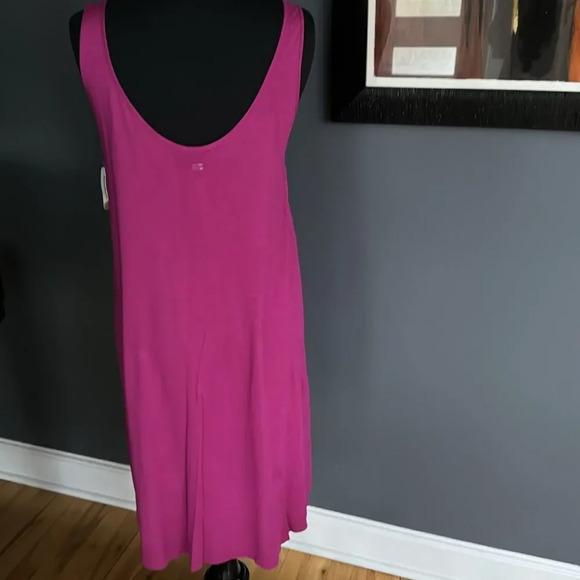 RN Convertible fuschia stretch jersey knit sequin front flowy tank midi. NWT. Sm - Picture 3 of 5